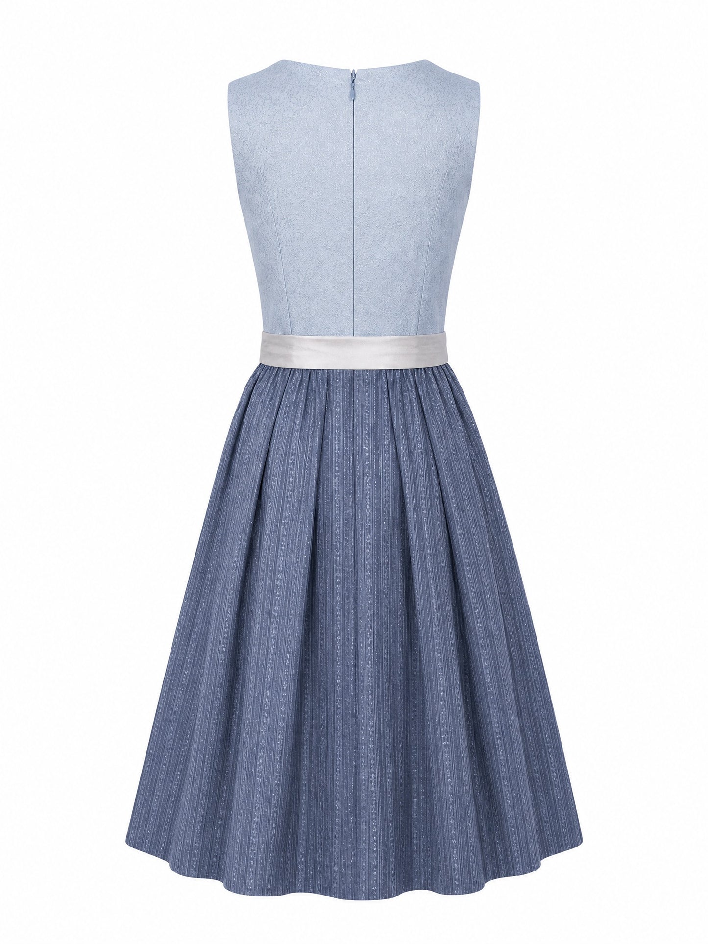 Dirndl Mina in Puderblau mit Silber Schürze - Rückansicht