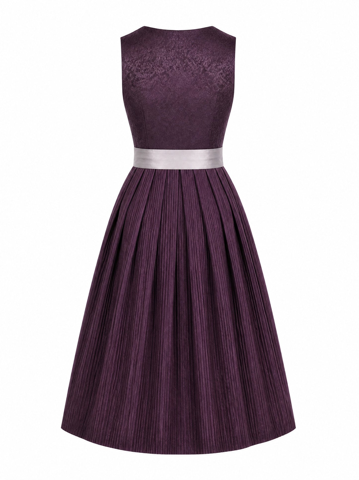 Aubergine Dirndl Leonie – Eckige Linie